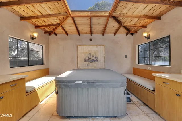 $1,799,999 | 9999 Wornom Avenue, Sunland, CA 91040