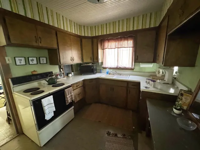 $159,900 | N10801 Elmwood Island, Fox Lake, WI 53933