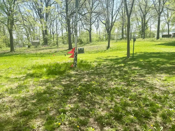 $159,900 | N10801 Elmwood Island, Fox Lake, WI 53933