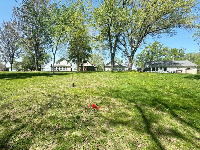 $159,900 | N10801 Elmwood Island, Fox Lake, WI 53933