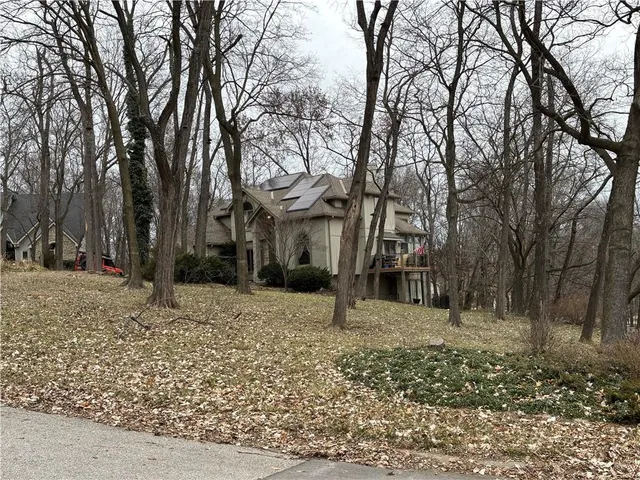 $699,000 | 8210 Northwest Roberts Road, Weatherby Lake, MO 64152