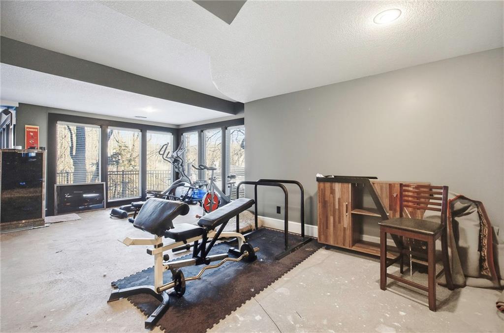 8210 Northwest Roberts Road Weatherby Lake, MO 64152 - Photo 34 of 40