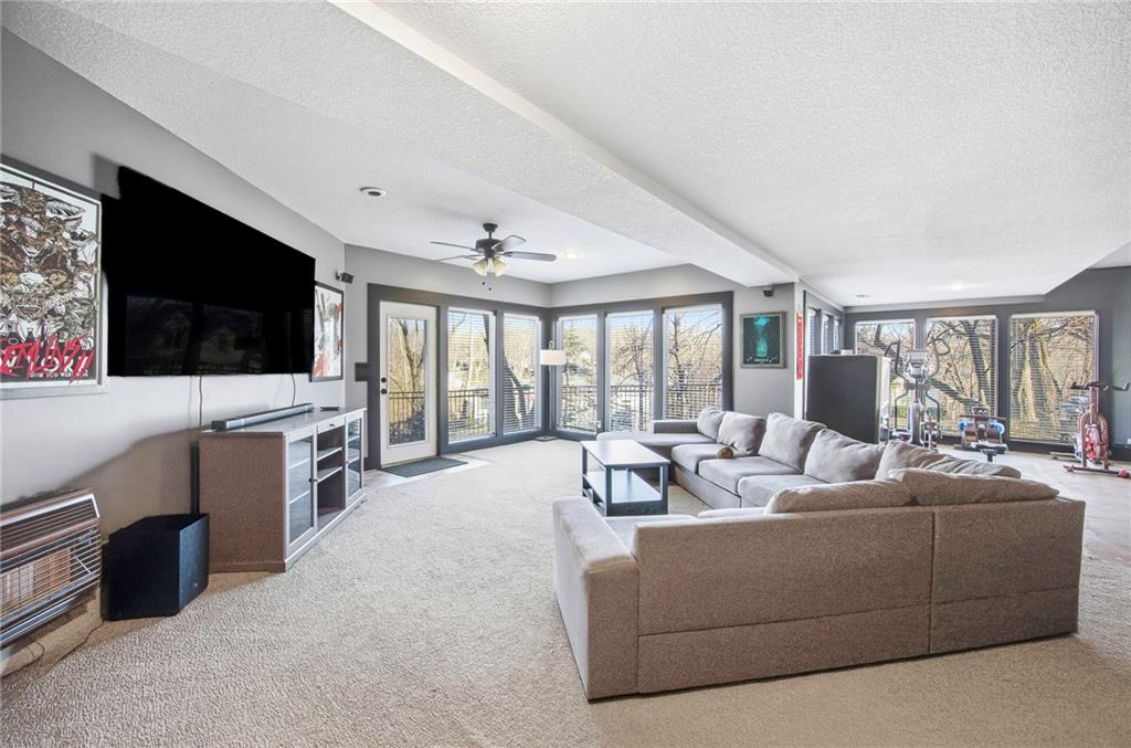 8210 Northwest Roberts Road Weatherby Lake, MO 64152 - Photo 38 of 40