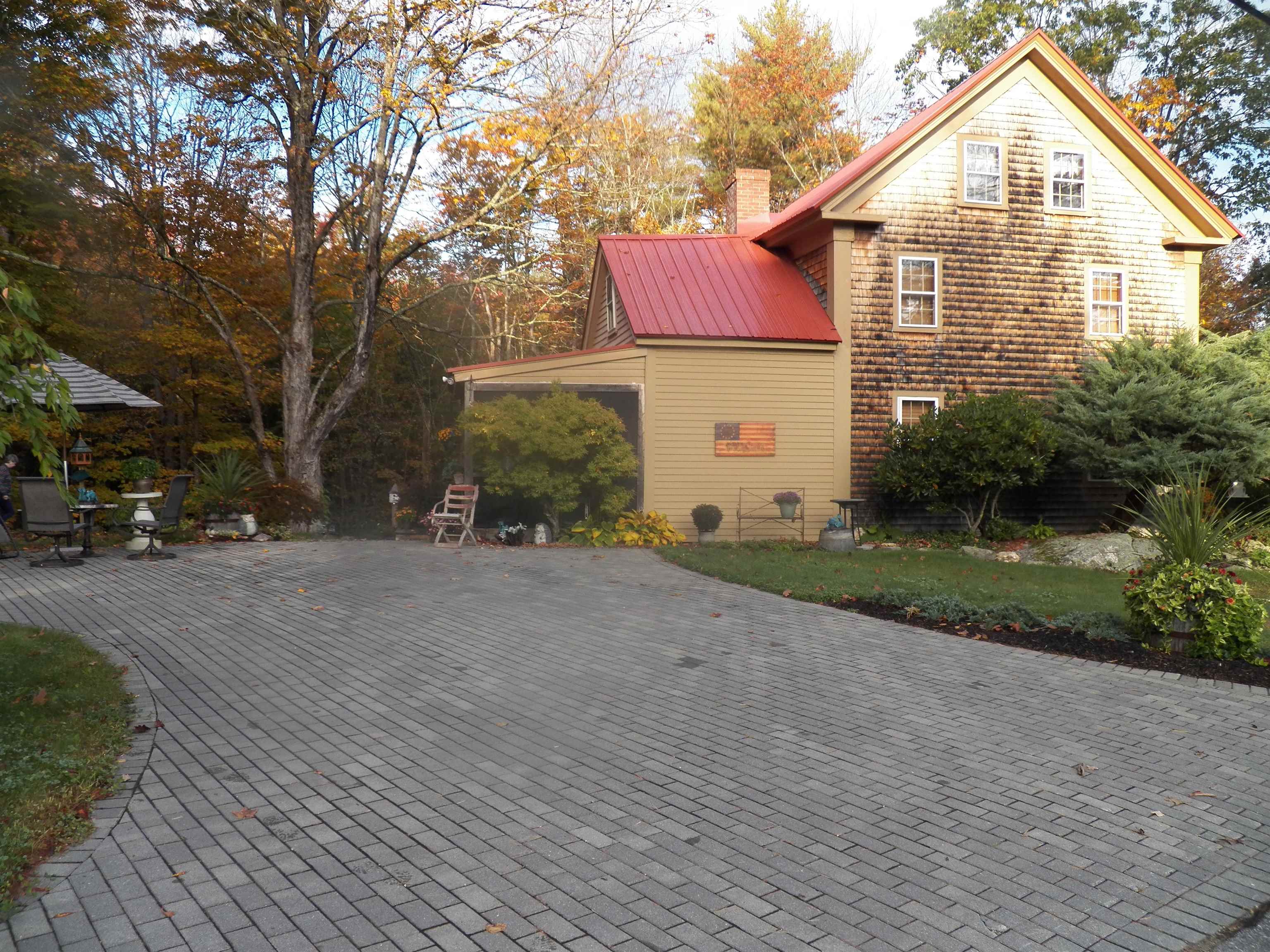 7 Mountain Road Deerfield, NH 03037 - Photo 2 of 28 Gallery Image 2