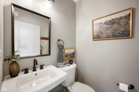 $335,000 | 22 North Bolton Avenue, Indianapolis, IN 46219