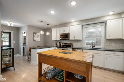 $335,000 | 22 North Bolton Avenue, Indianapolis, IN 46219