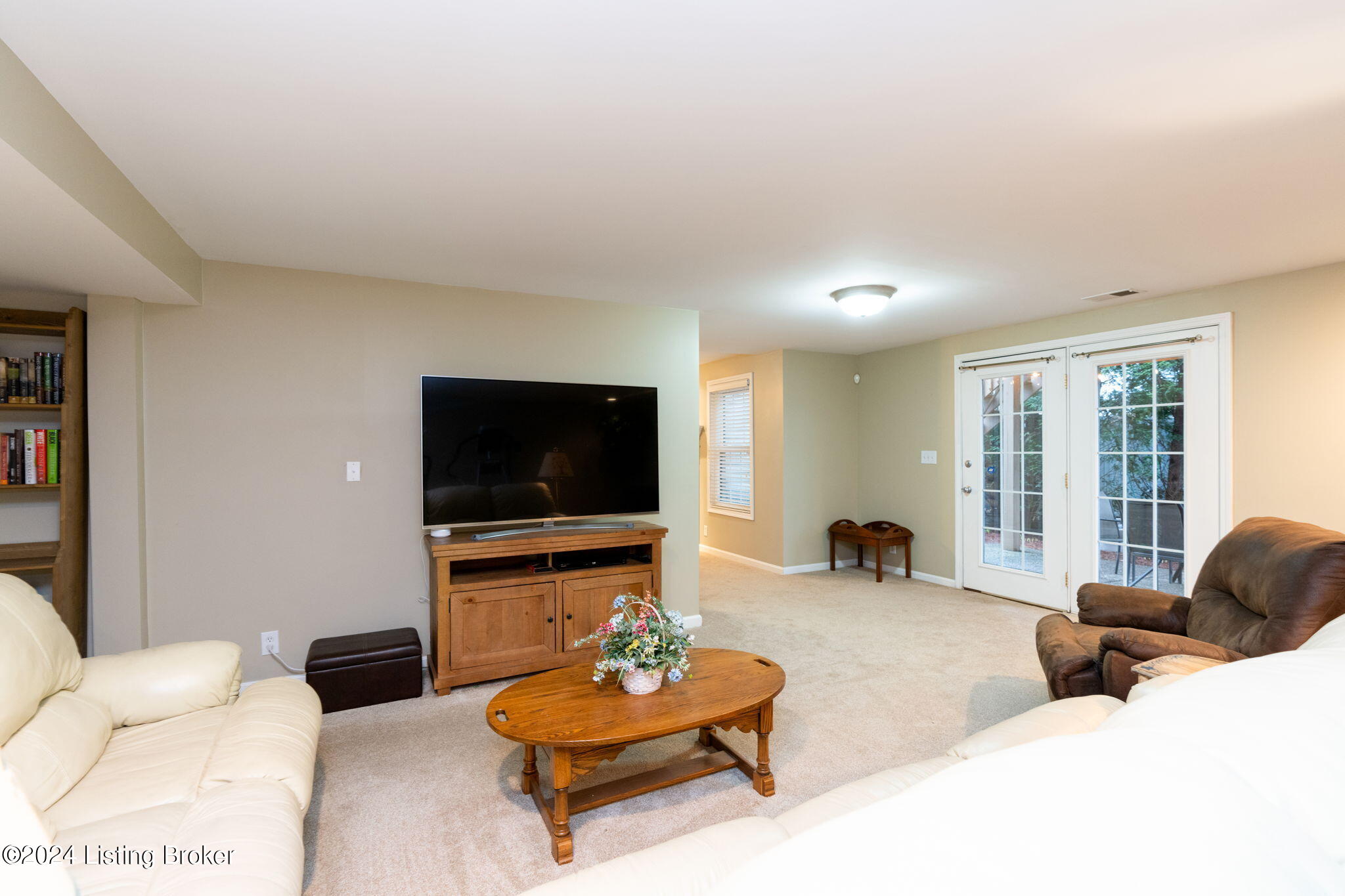 1225 Williams Ridge Road Louisville, KY 40243 - Photo 29 of 50 Family Room