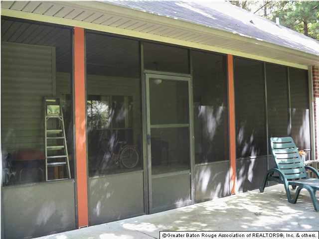 1721 Nesom Road Denham Springs, LA 70706 - Photo 3 of 17 Gallery Image 3