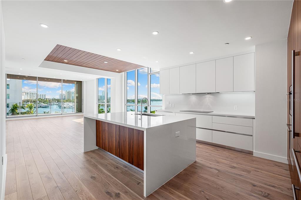 111 Golden Gate Point, Unit 303 Sarasota, FL 34236 - Photo 12 of 39