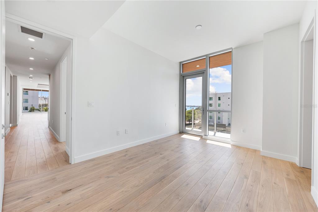 111 Golden Gate Point, Unit 303 Sarasota, FL 34236 - Photo 27 of 39