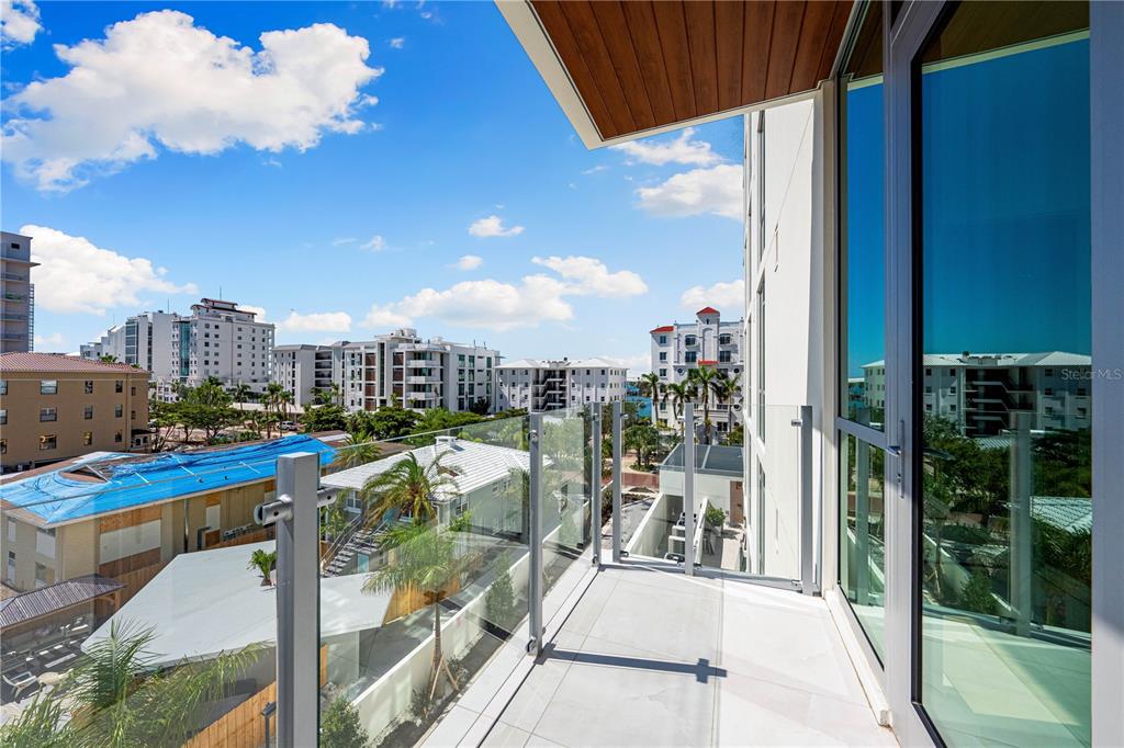 111 Golden Gate Point, Unit 303 Sarasota, FL 34236 - Photo 30 of 39