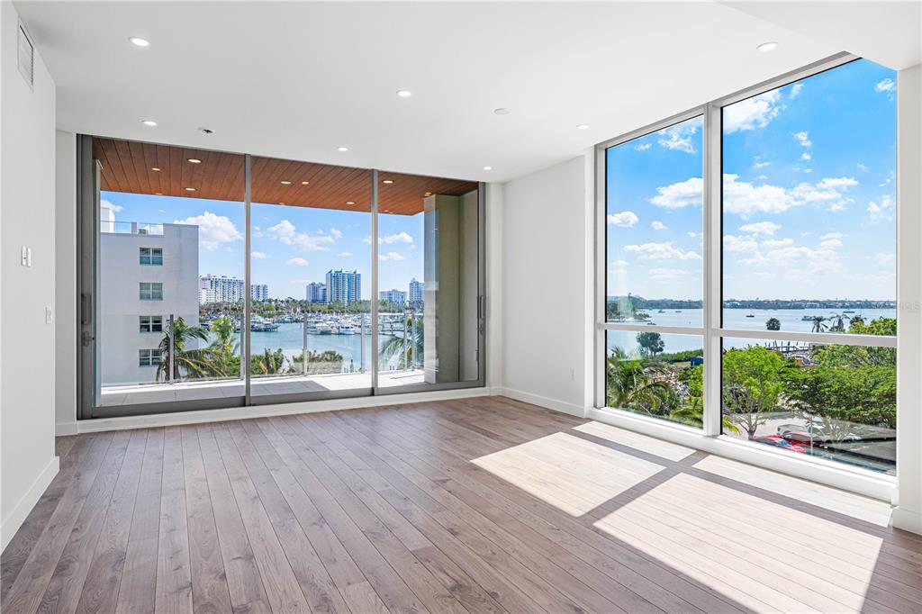 111 Golden Gate Point, Unit 303 Sarasota, FL 34236 - Photo 5 of 39