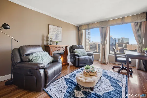 $648,900 | 1 Gold Street, Unit 17D&E, Hartford, CT 06103