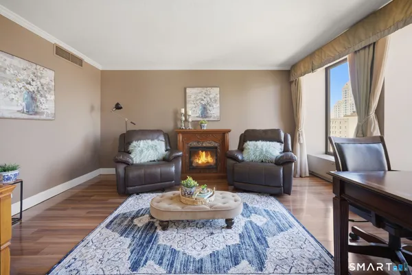 $648,900 | 1 Gold Street, Unit 17D&E, Hartford, CT 06103
