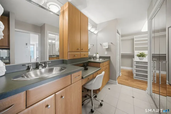 $648,900 | 1 Gold Street, Unit 17D&E, Hartford, CT 06103