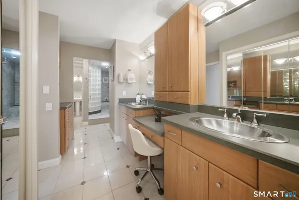 $648,900 | 1 Gold Street, Unit 17D&E, Hartford, CT 06103