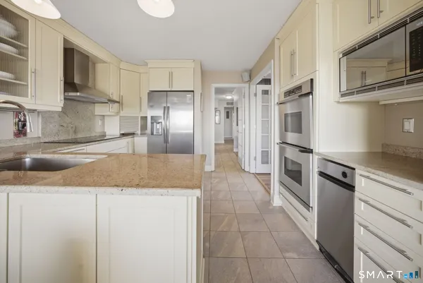$648,900 | 1 Gold Street, Unit 17D&E, Hartford, CT 06103