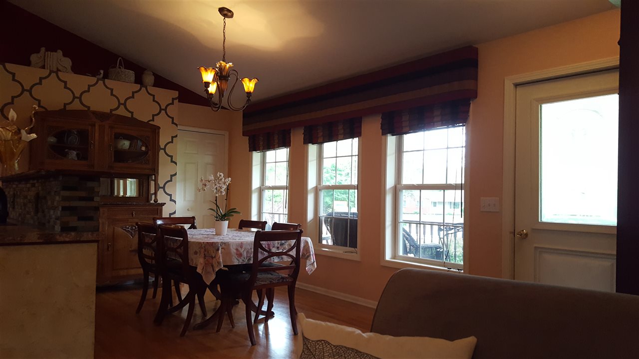 9272 West Stanley Road Flushing, MI 48433 - Photo 5 of 34 31382670-4.JPG