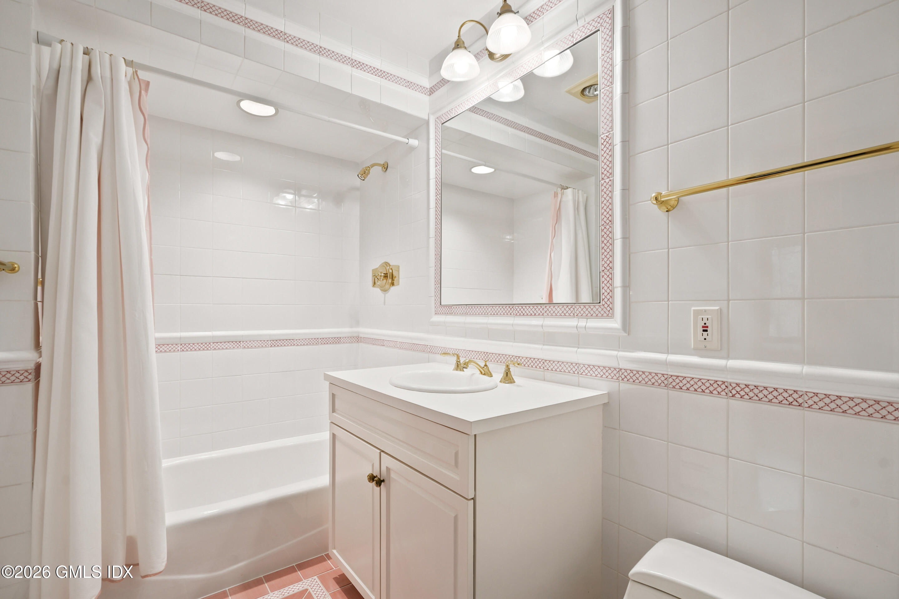 35 Wilshire Road Greenwich, CT 06831 - Photo 19 of 32 DSC03048_1