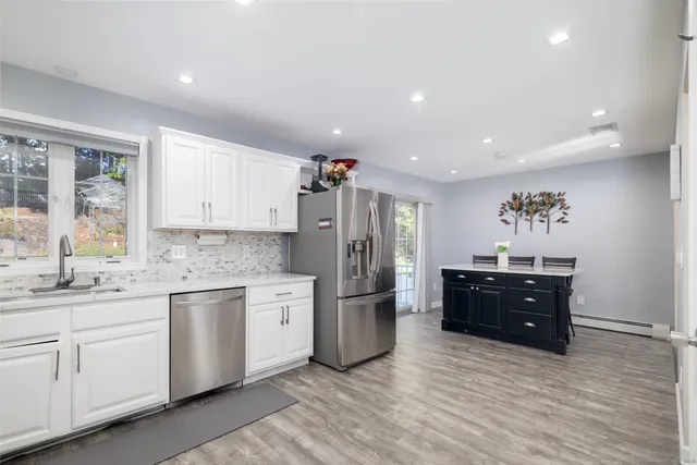 $449,900 | 76 Kenmore Avenue, Waterbury, CT 06708