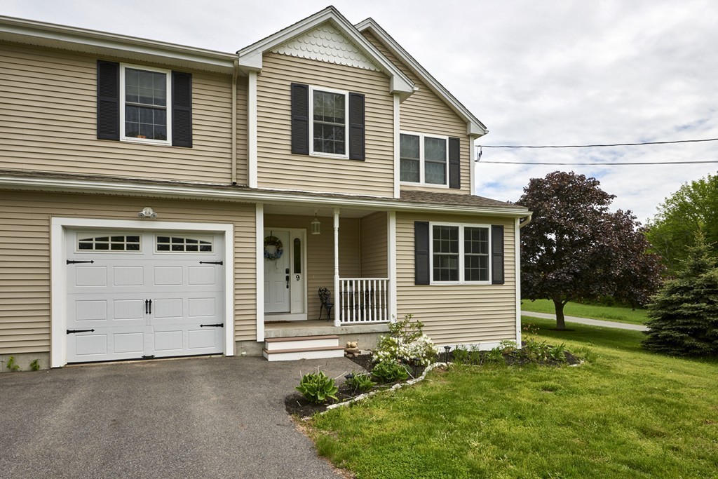 9 Middle Road, Unit 9 Haverhill, MA 01830 - Photo 3 of 28 Gallery Image 3