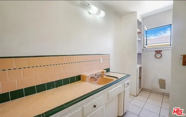 $725,000 | 2010 East 122nd Street, Compton, CA 90222