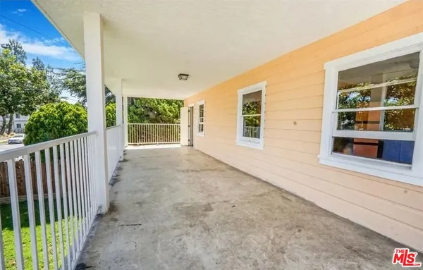 a view of a house with porch