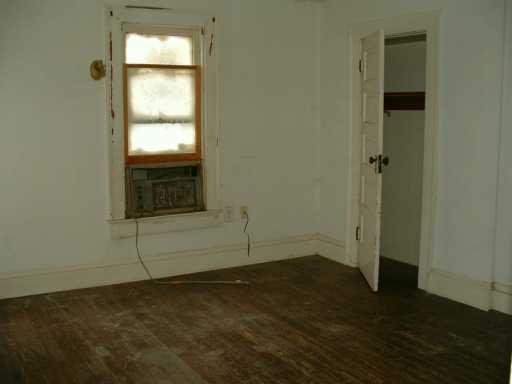 908 Oak Street Springfield, OH 45505 - Photo 3 of 7