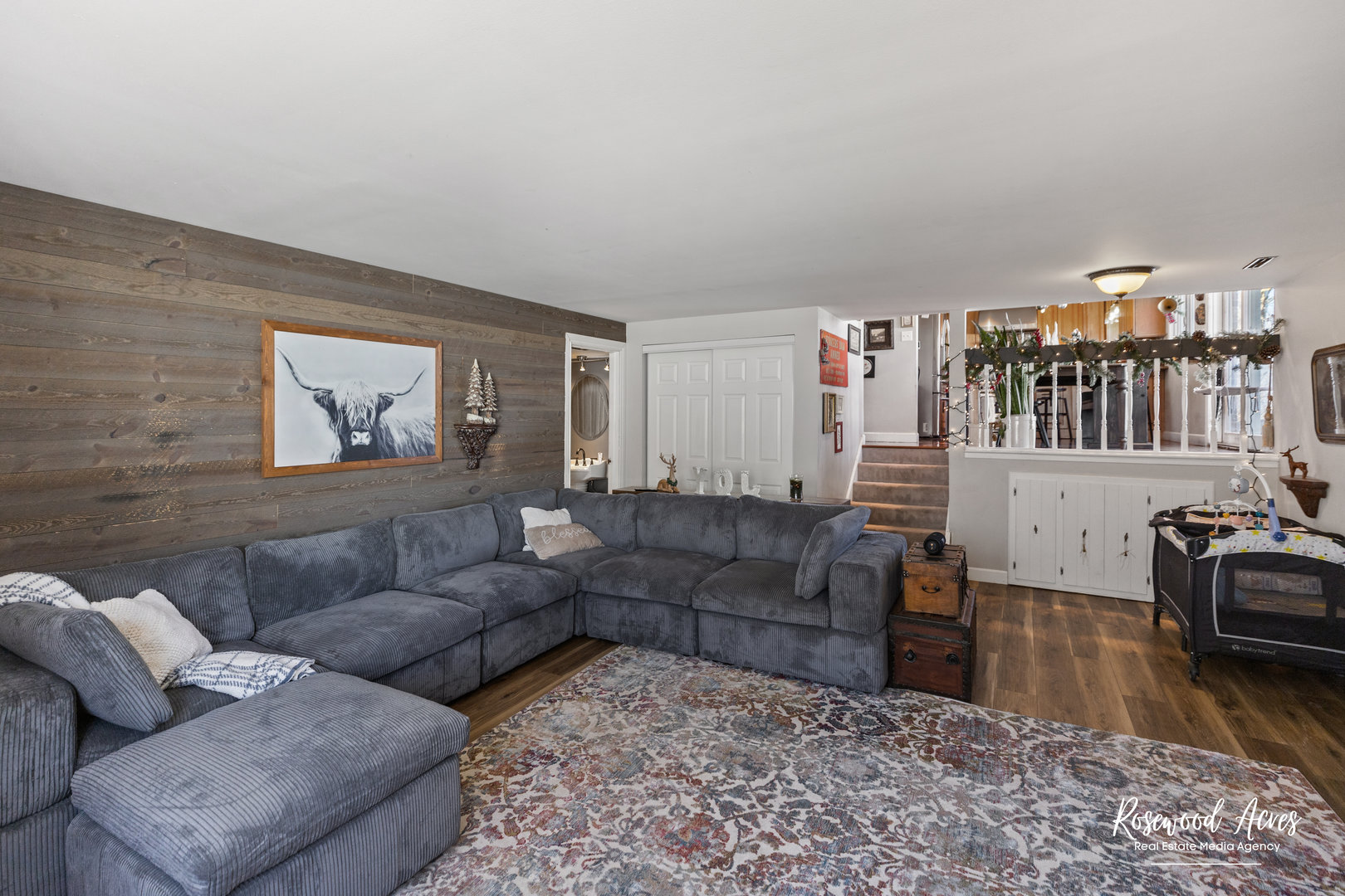 11016 Kimberly Trail Mokena, IL 60448 - Photo 13 of 22 a living room with furniture and a wooden floor