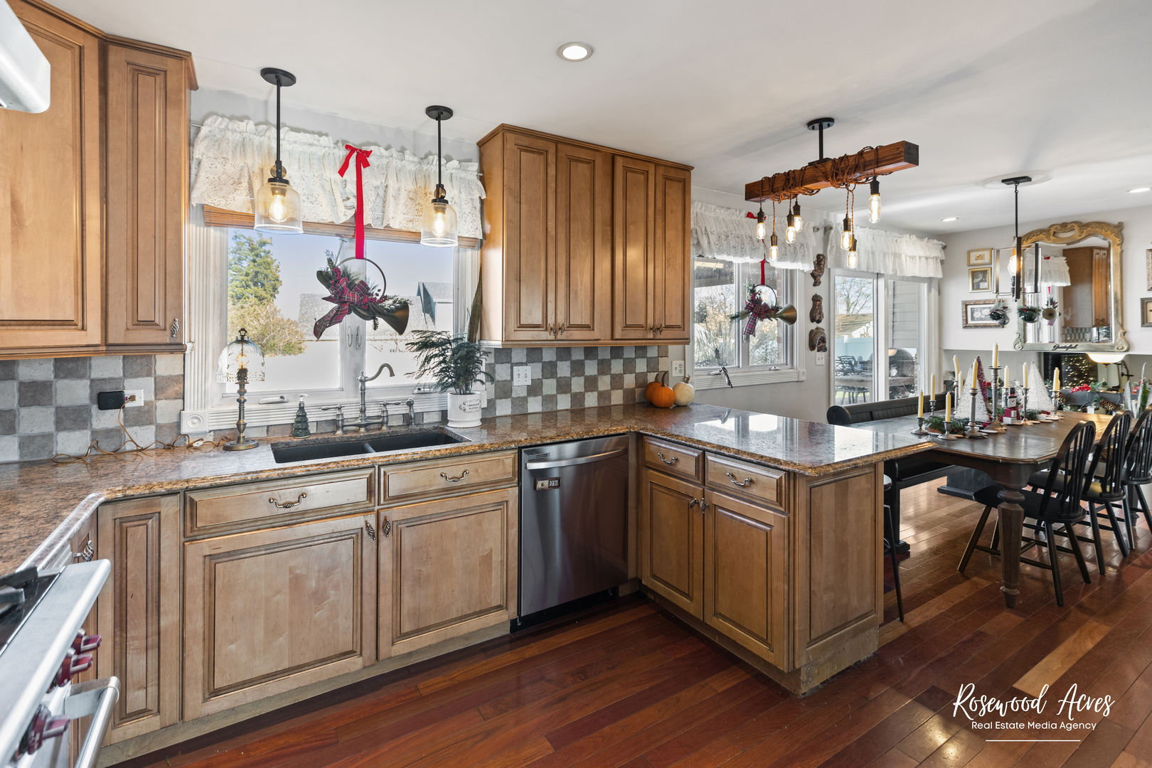 11016 Kimberly Trail Mokena, IL 60448 - Photo 9 of 22 a kitchen with sink cabinets and wooden floor