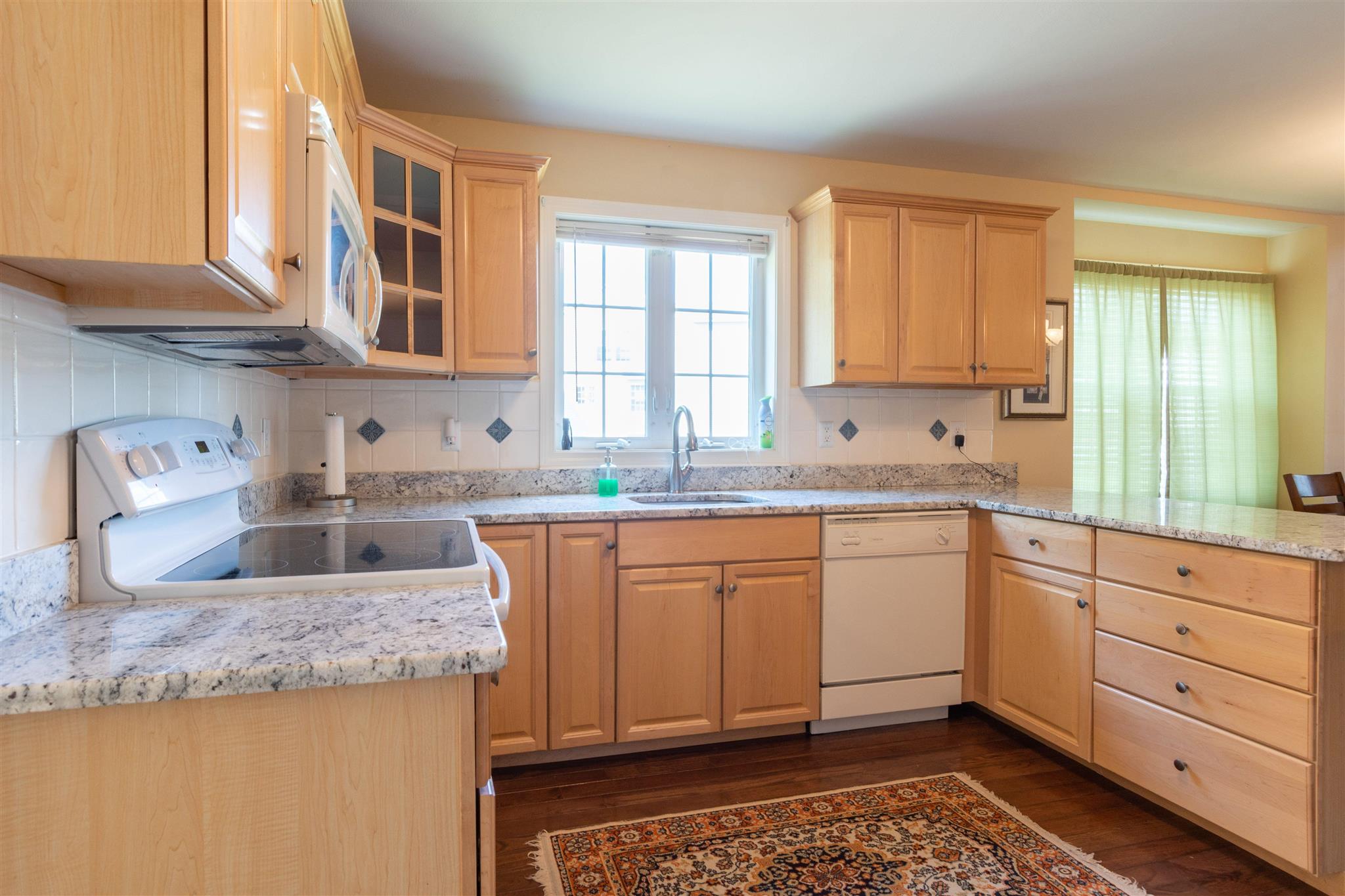 50 Brookview Road Windham, NH 03087 - Photo 3 of 32