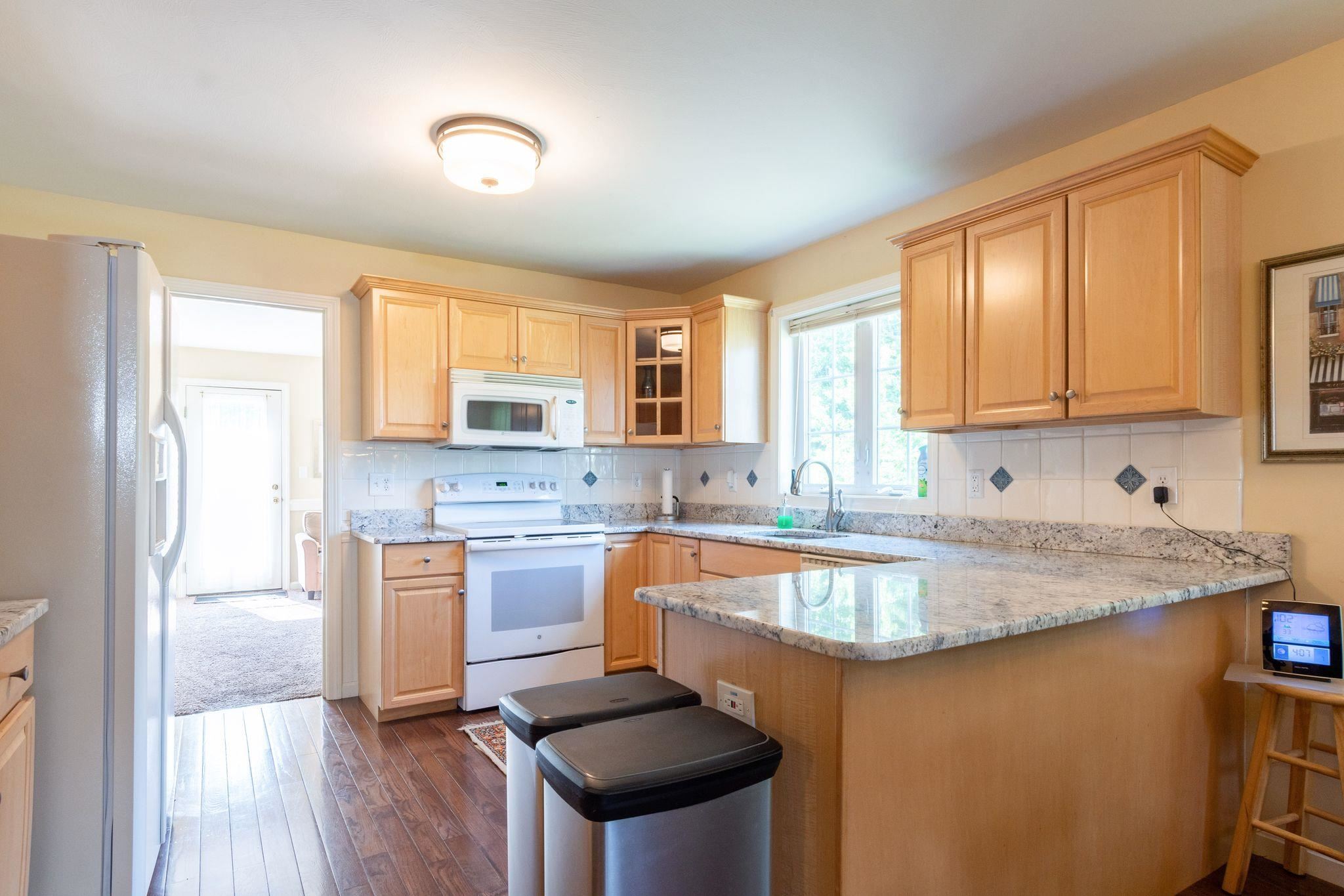 50 Brookview Road Windham, NH 03087 - Photo 5 of 32