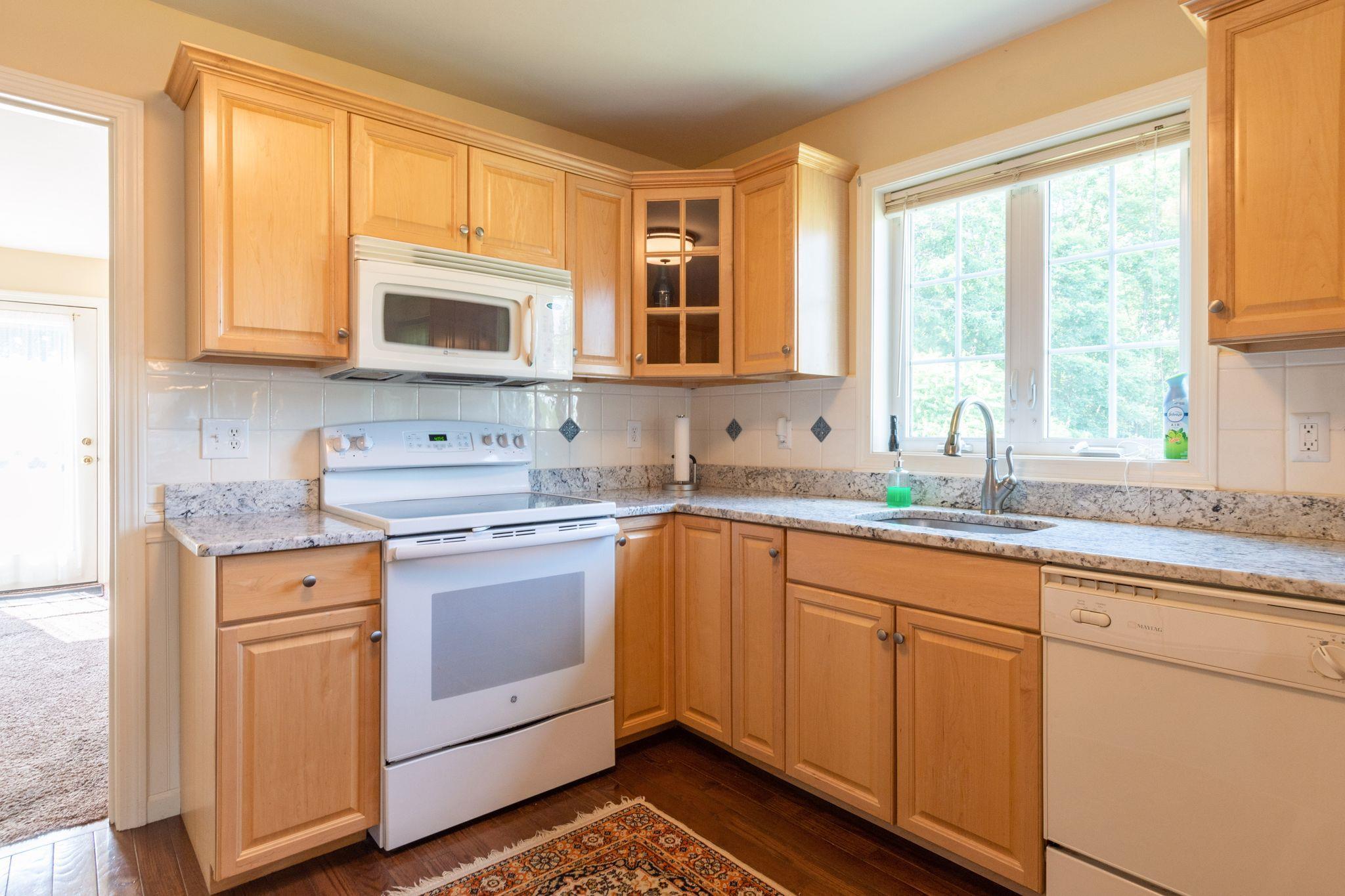 50 Brookview Road Windham, NH 03087 - Photo 6 of 32