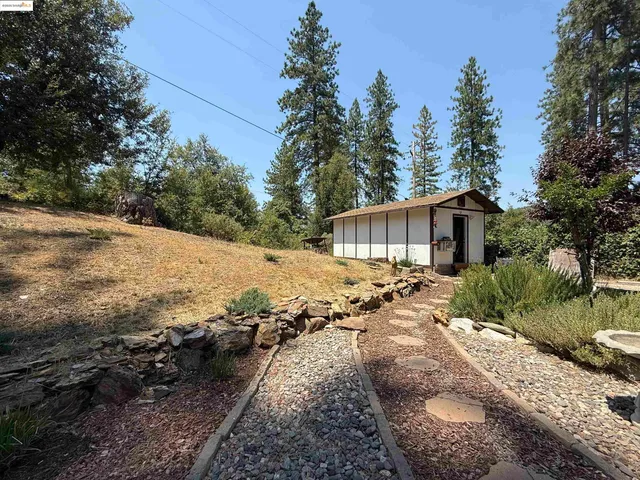 $299,000 | 22440 Gunsight Road, Sonora, CA 95370