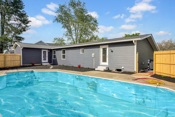 $289,900 | 307 Eastwood Drive, Bedford, IN 47421