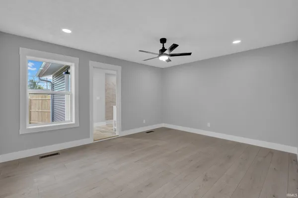 $289,900 | 307 Eastwood Drive, Bedford, IN 47421