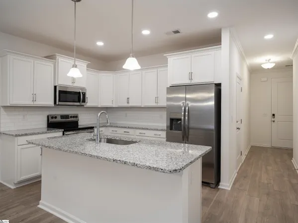 $1,700 | 242 Bryland Way, Fountain Inn, SC 29644