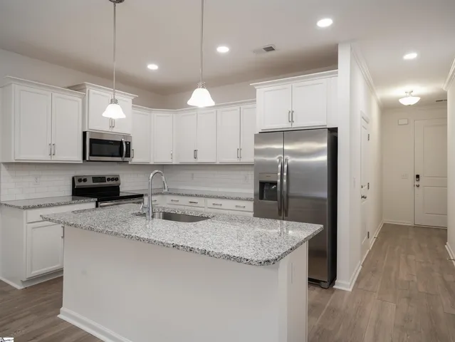 $1,600 | 272 Bryland Way, Fountain Inn, SC 29644