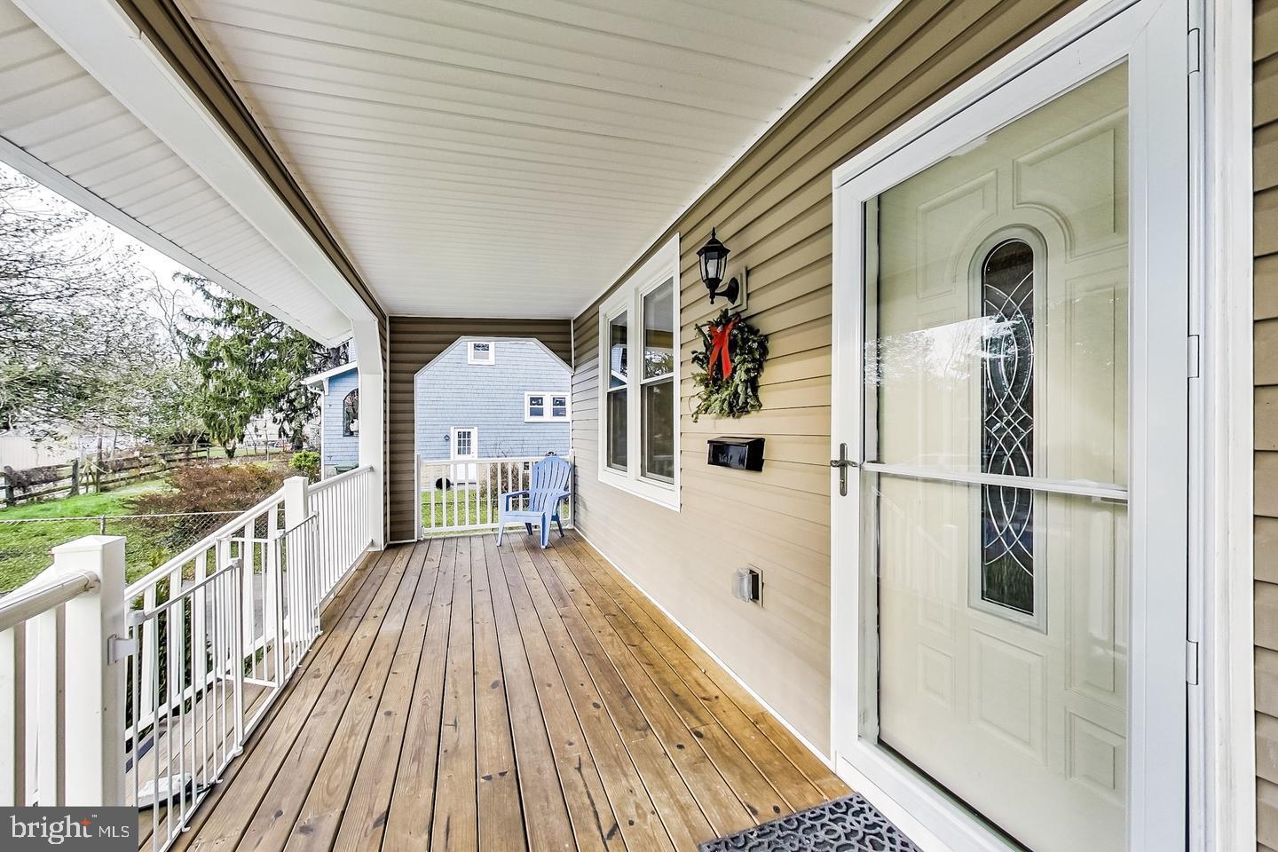 6303 Mayflower Road Baltimore, MD 21212 - Photo 3 of 29
