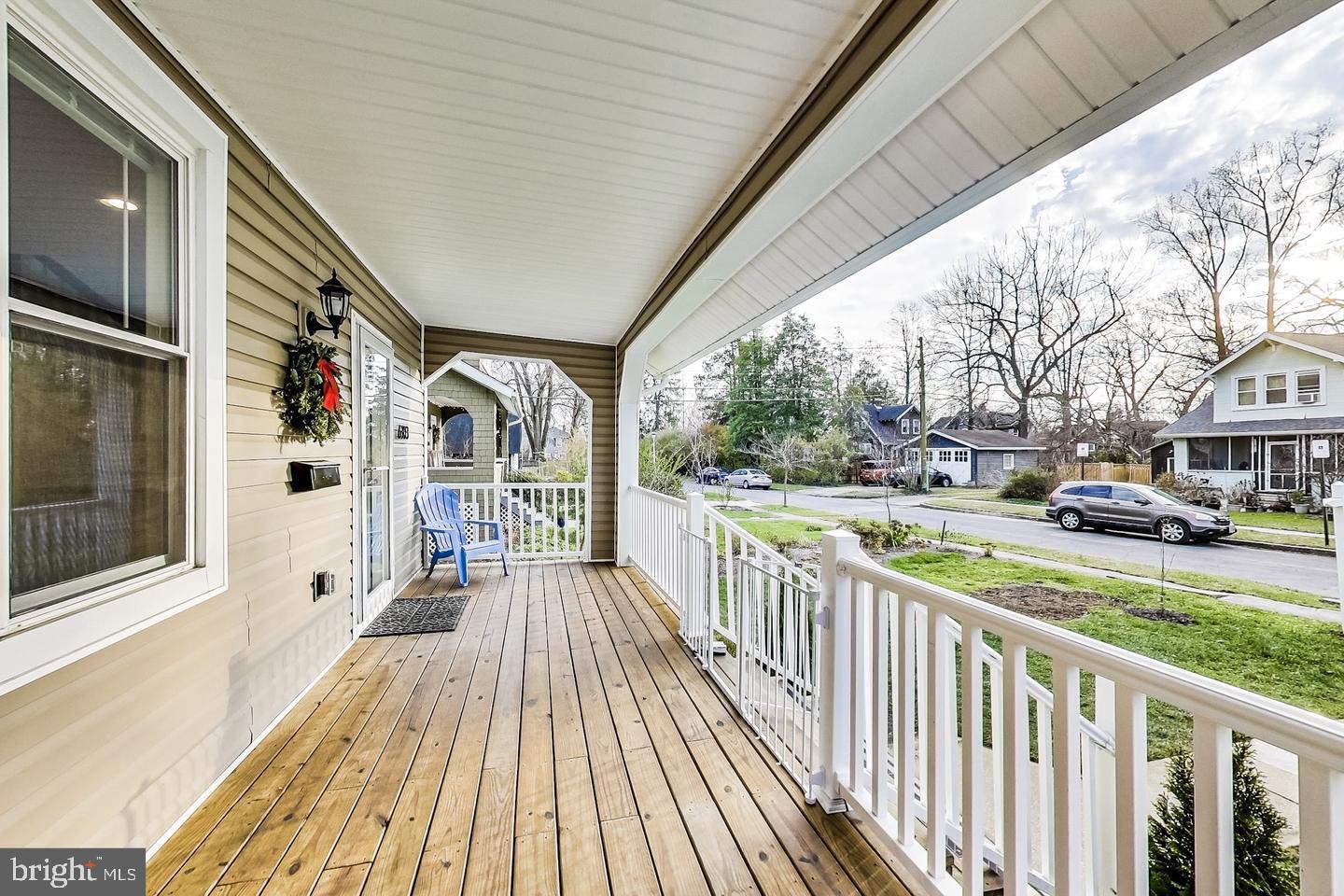 6303 Mayflower Road Baltimore, MD 21212 - Photo 4 of 29
