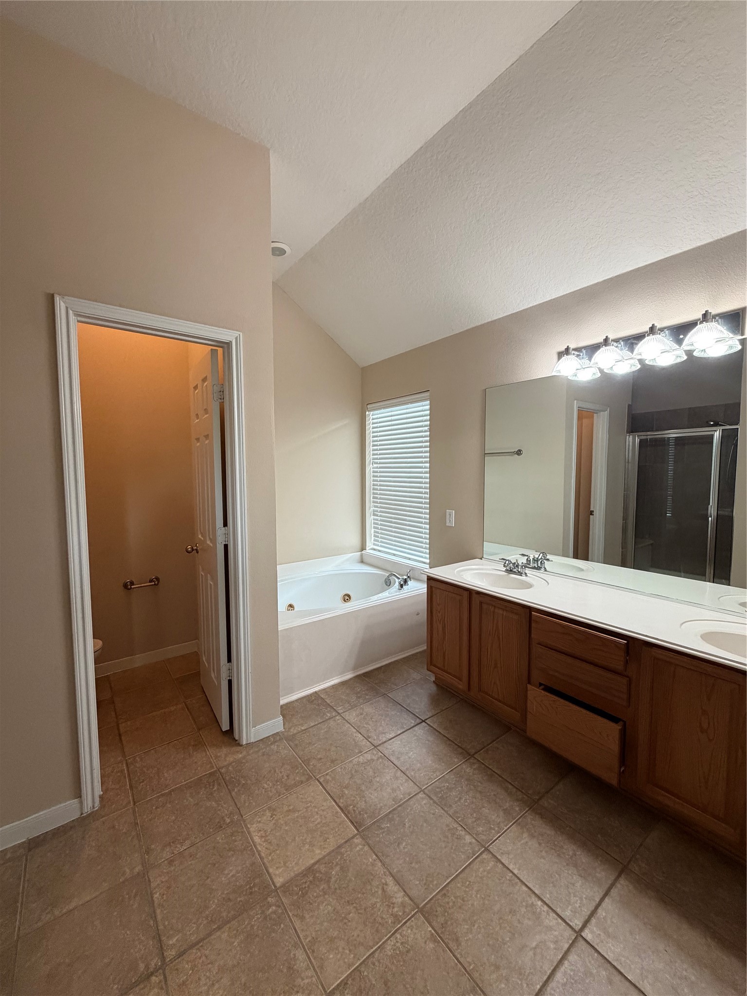2922 Sandleigh Drive Spring, TX 77388 - Photo 9 of 14