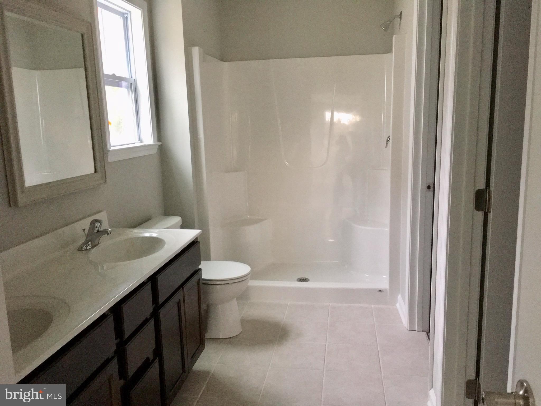177 Dimension Road Inwood, WV 25428 - Photo 20 of 27 Bath (Master)
