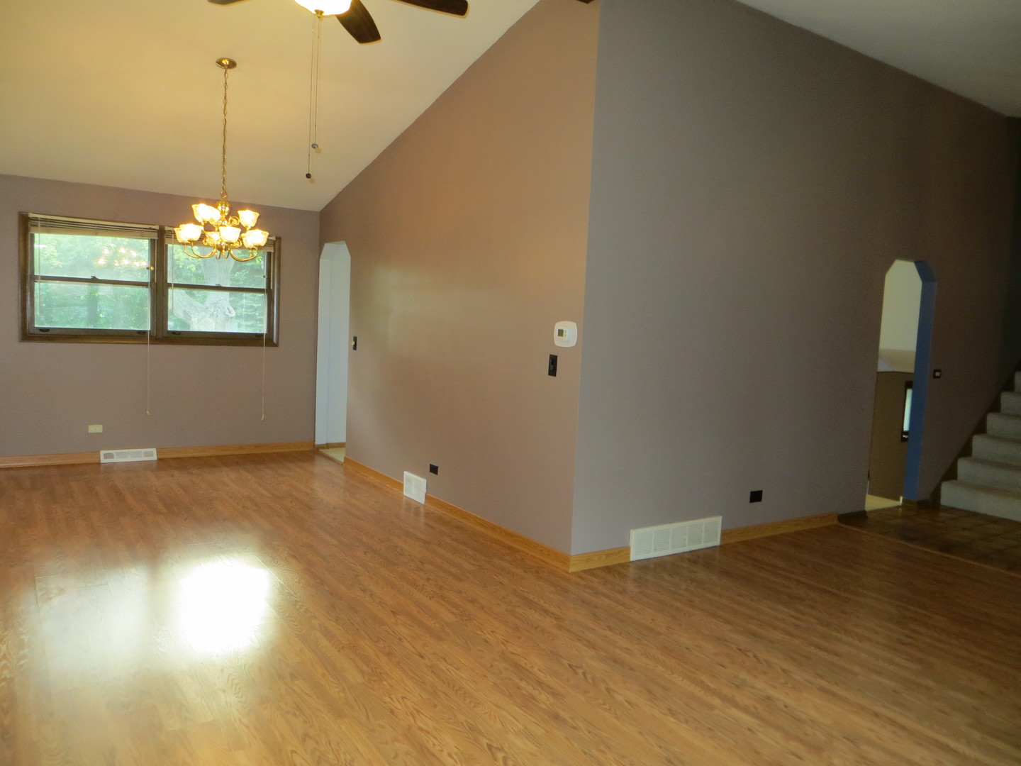 676 Alice Drive Northbrook, IL 60062 - Photo 2 of 13