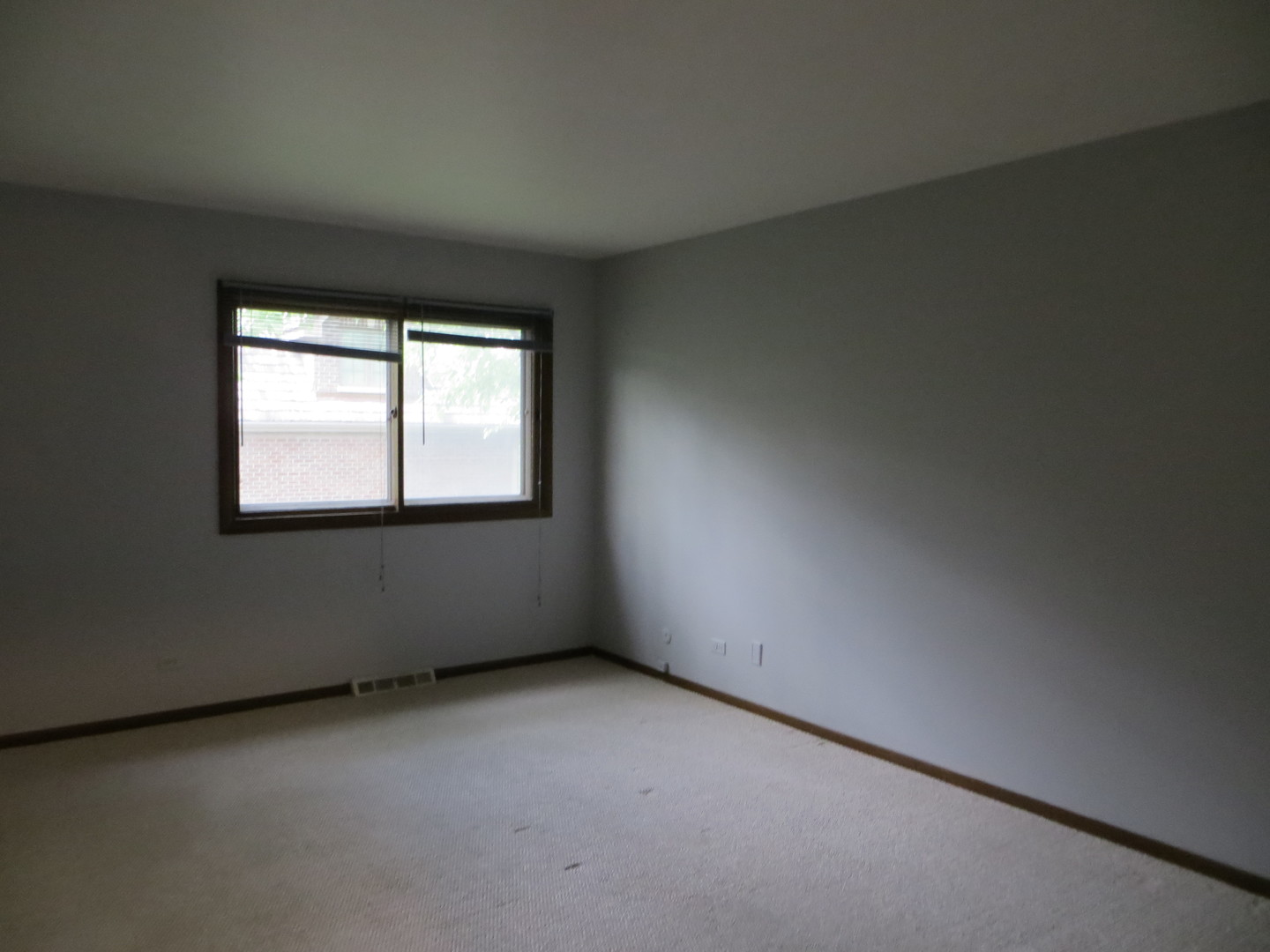 676 Alice Drive Northbrook, IL 60062 - Photo 10 of 13