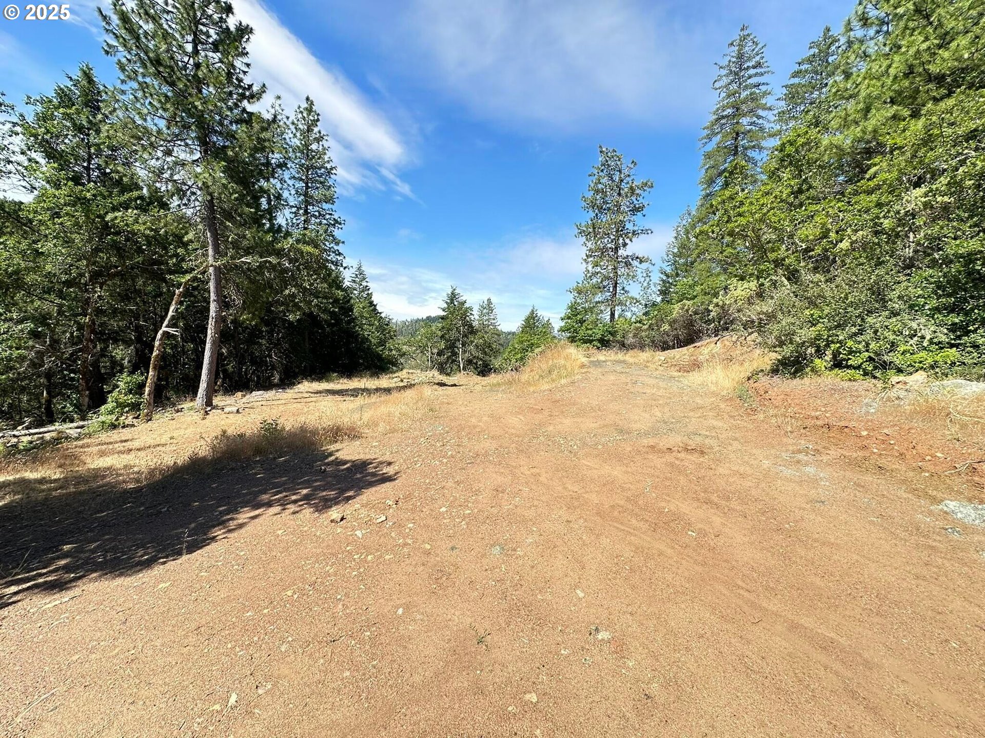 3300 Waldo Road Cave Junction, OR 97523 - Photo 15 of 16