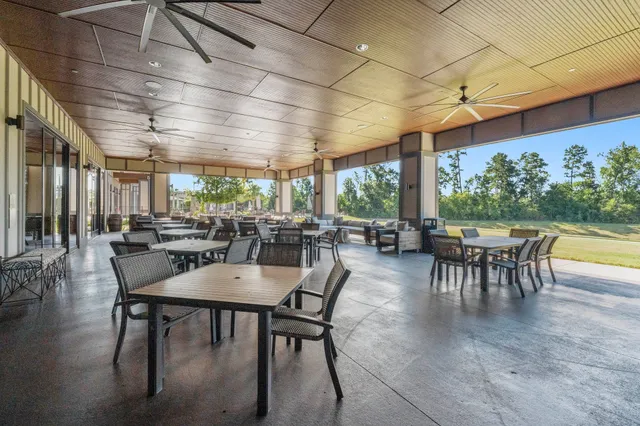 $870,000 | 349 Kerry Bog Lane, The Woodlands, TX 77382