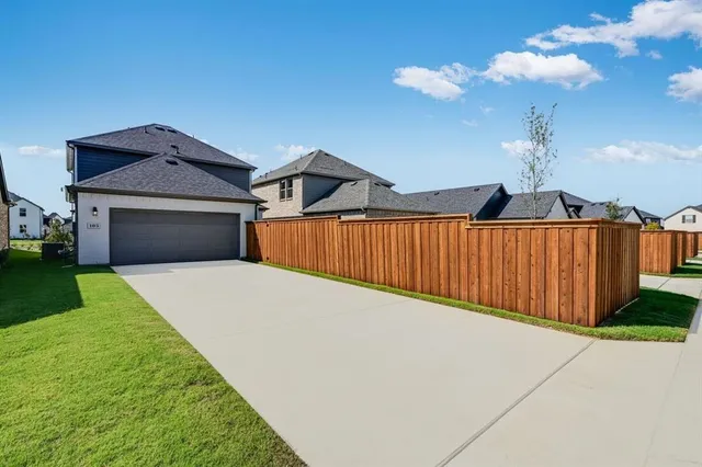 a view of entryway with a front door