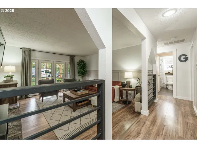 $464,900 | 3635 Southeast Helen Court, Troutdale, OR 97060