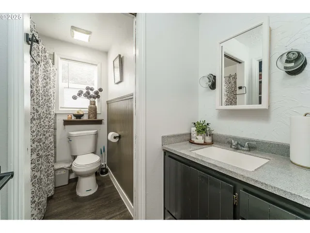 $464,900 | 3635 Southeast Helen Court, Troutdale, OR 97060