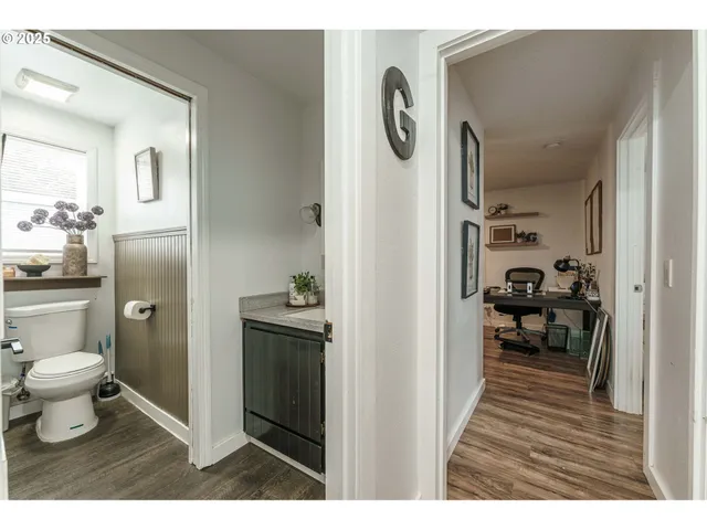 $464,900 | 3635 Southeast Helen Court, Troutdale, OR 97060